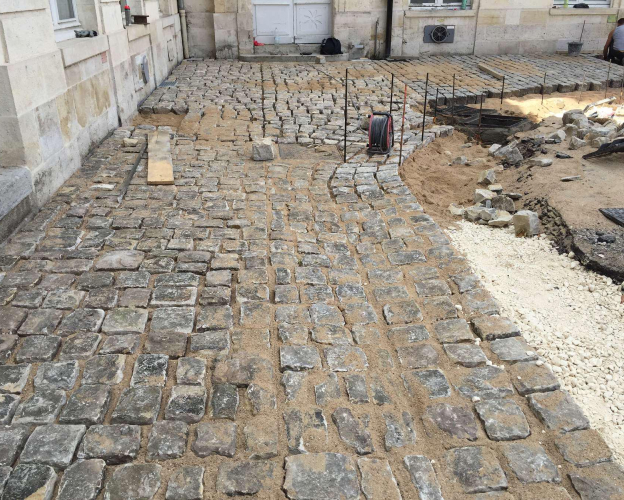 Dallage et pavage des rues et places publiques à Bourges dans le Cher (18)